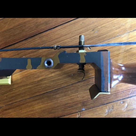 Right hand bow by Stacey Targhee - Picture 5 of 5